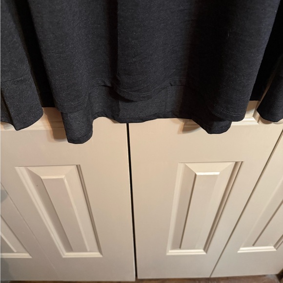 LuLaRoe Unisex Hudson Charcoal Tee 3XL NWT - Picture 3 of 4